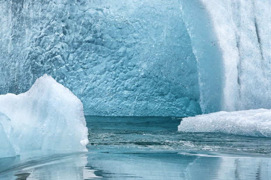 Mudanças climáticas tornam derretimento da Antártica irreversível, diz estudo